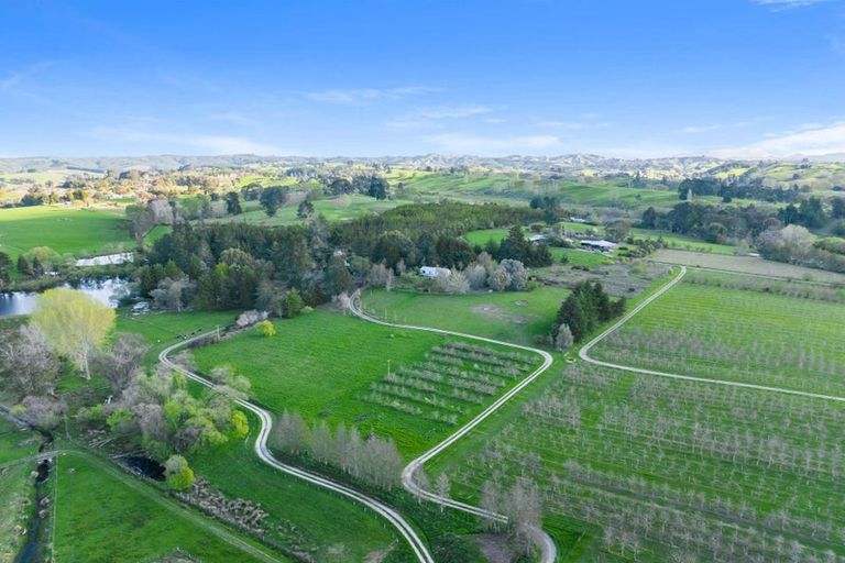 Photo of property in 91 Neudorf Road, Upper Moutere, 7175