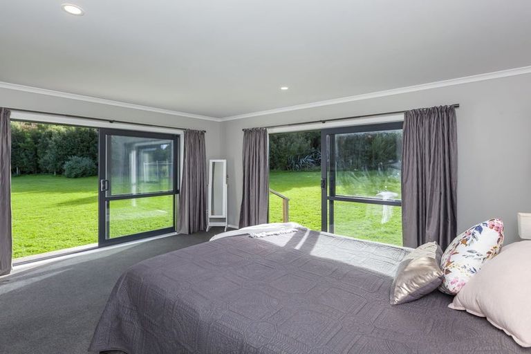 Photo of property in 12 Faydon Close, Ohau, Levin, 5570