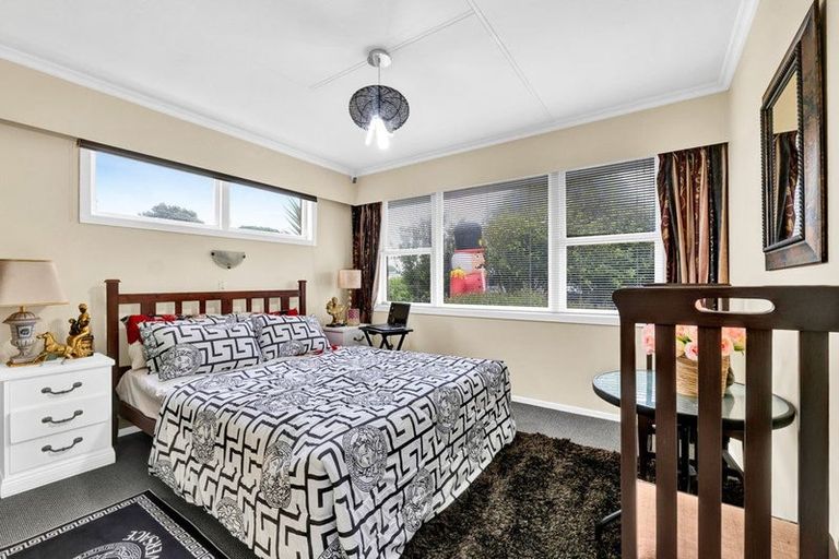 Photo of property in 19 Dives Avenue, Hawera, 4610