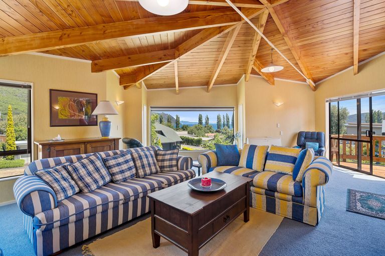 Photo of property in 12 Kenrigg Road East, Kinloch, Taupo, 3377