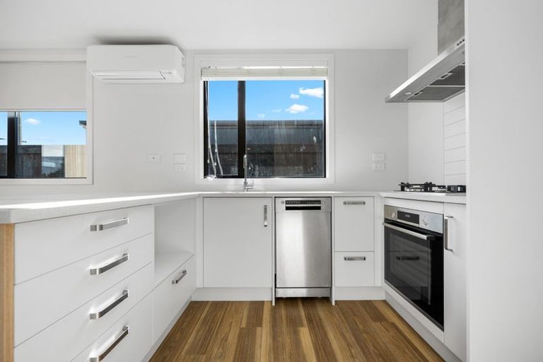 Photo of property in 2/5 Mears Road, Saint Andrews, Hamilton, 3200