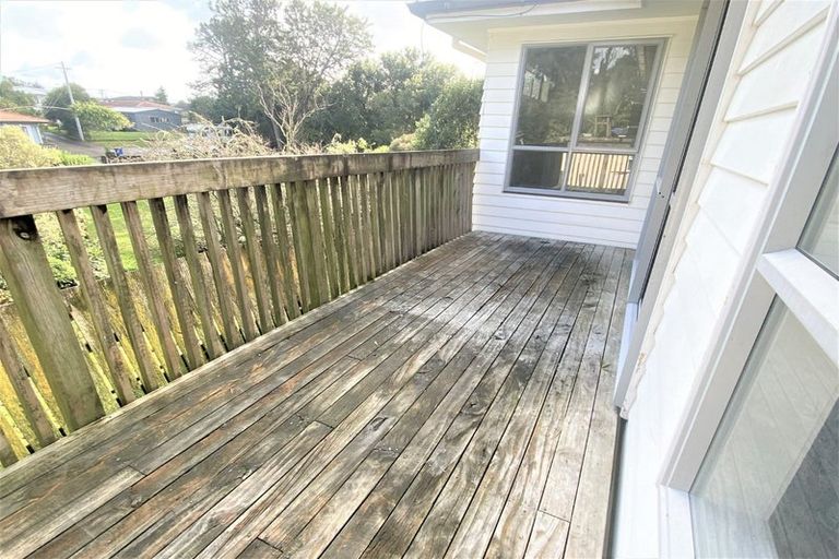 Photo of property in 10 Kingdale Road, Henderson, Auckland, 0610