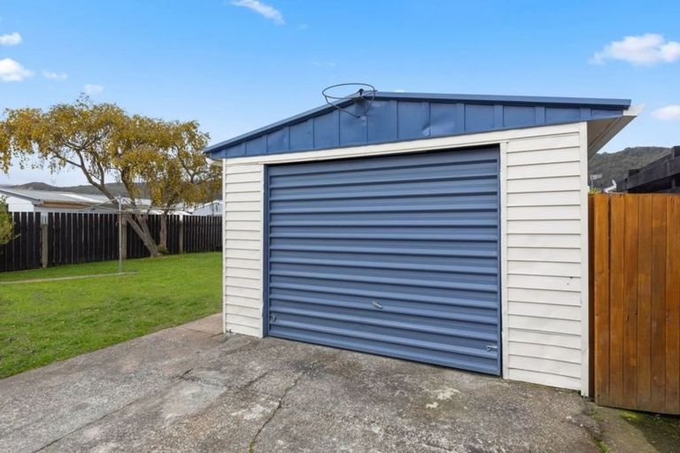 Photo of property in 25 Konini Street, Wainuiomata, Lower Hutt, 5014