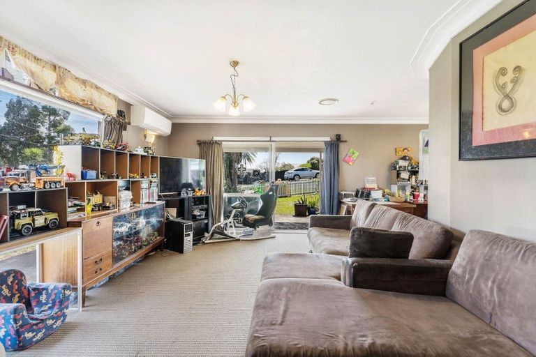 Photo of property in 57 Red Hill Road, Red Hill, Papakura, 2110
