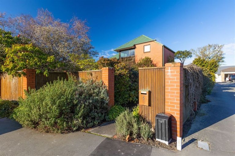 Photo of property in 5 Harrods Court, Ilam, Christchurch, 8053