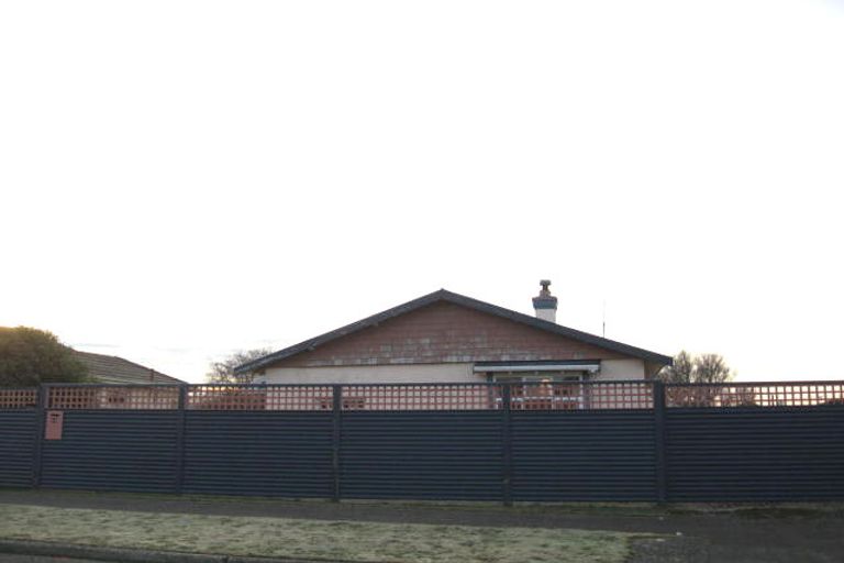 Photo of property in 16 Dyson Street, Strathern, Invercargill, 9812