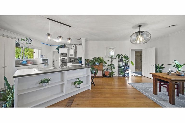 Photo of property in 31 Garvins Road, Hornby, Christchurch, 8042