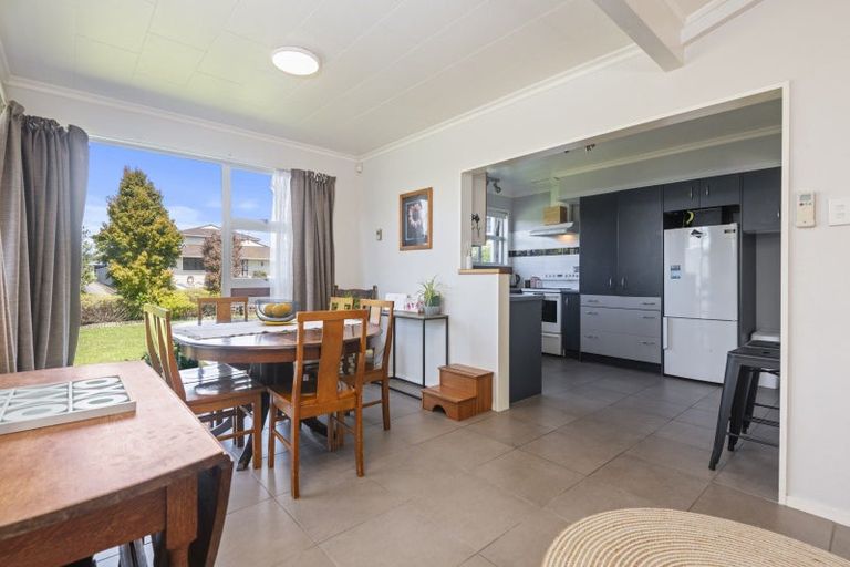 Photo of property in 31 Somerset Crescent, Highbury, Palmerston North, 4412