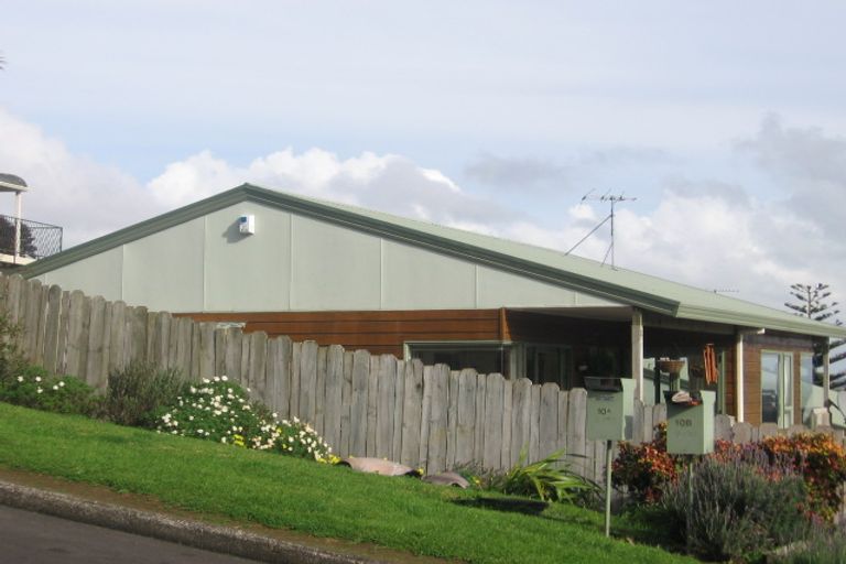 Photo of property in 10a Brooke Road, Red Hill, Papakura, 2110