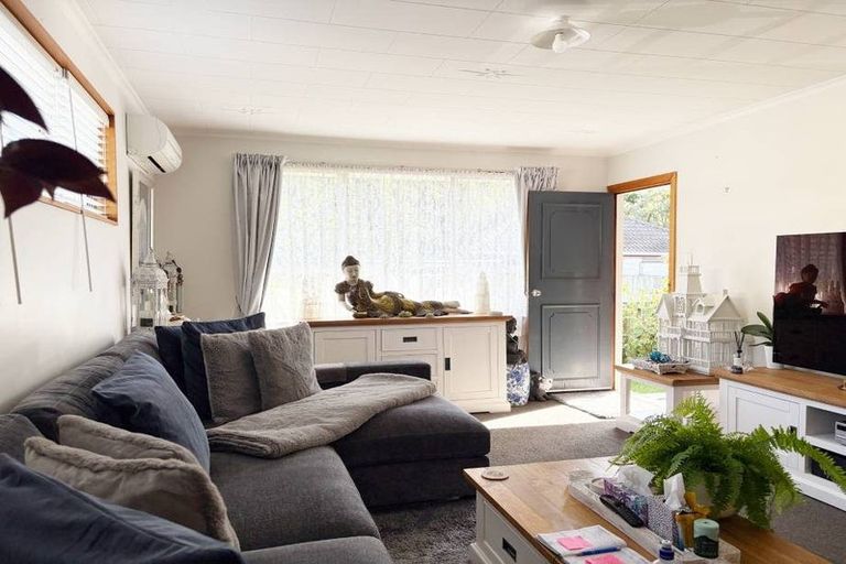 Photo of property in 2/38 Trent Street, Linwood, Christchurch, 8011