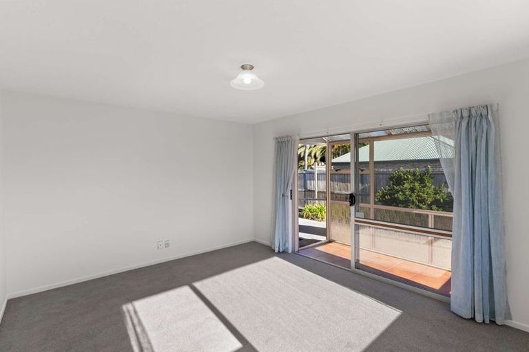 Photo of property in 36a Shaw Avenue, New Brighton, Christchurch, 8083