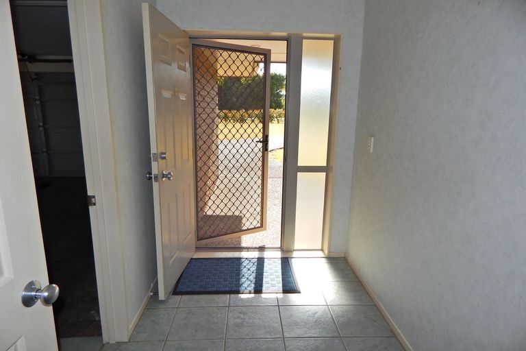 Photo of property in 28 Shepherd Road, Kerikeri, 0230