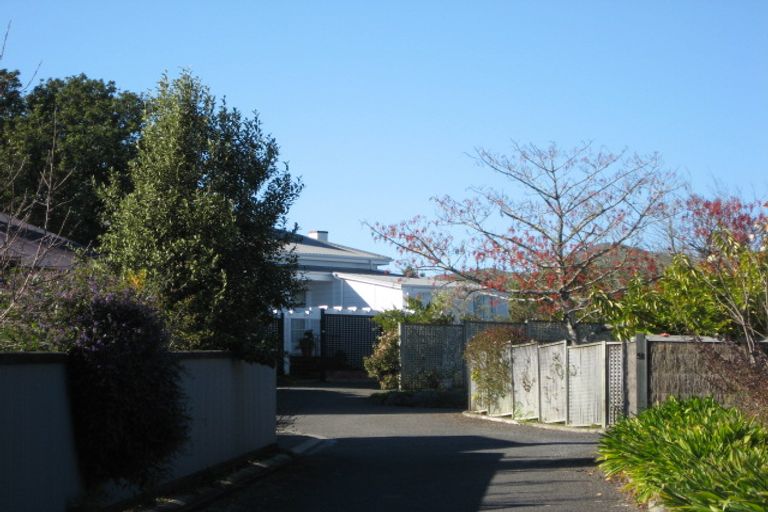 Photo of property in 48 Busby Hill, Havelock North, 4130