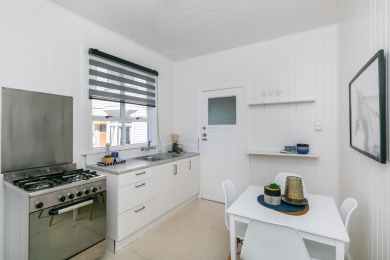 Photo of property in 23 Laura Avenue, Brooklyn, Wellington, 6021