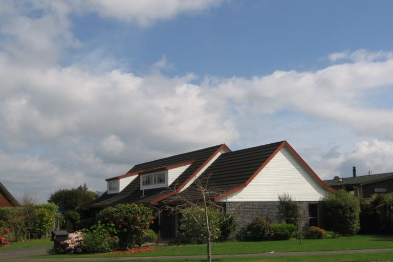 Photo of property in 14 Walford Drive, Lynmore, Rotorua, 3010