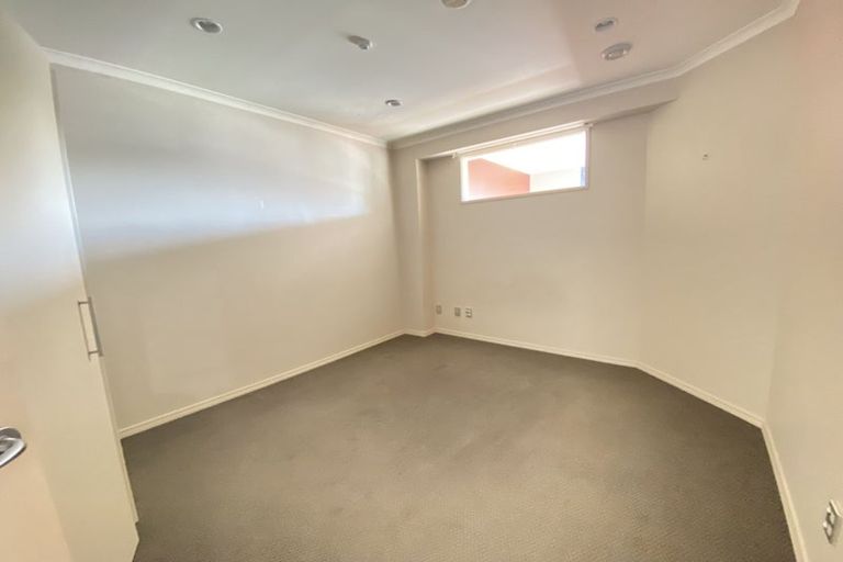 Photo of property in Construction House, 53/80 Kent Terrace, Mount Victoria, Wellington, 6011