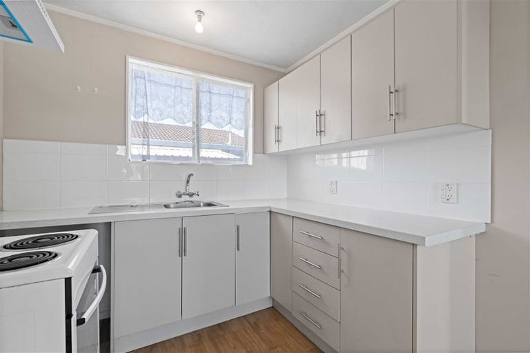 Photo of property in 4/1 Rebecca Rise, Weymouth, Auckland, 2103