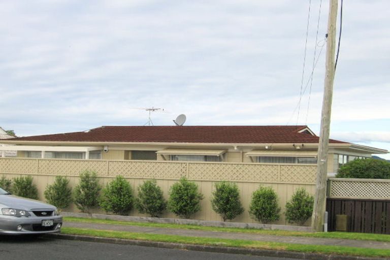 Photo of property in 143 Sandspit Road, Shelly Park, Auckland, 2014