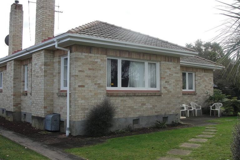 Photo of property in 8 Verel Street, Fairfield, Hamilton, 3214