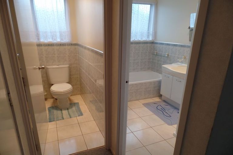 Photo of property in 3 Poutini Place, Manurewa, Auckland, 2102