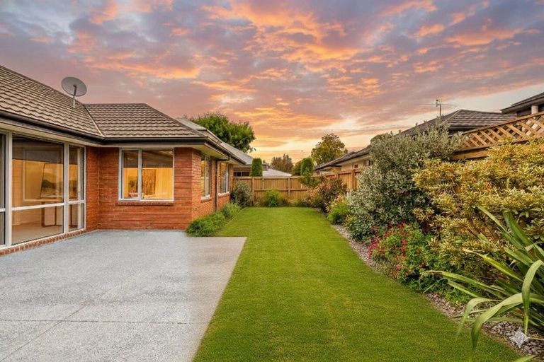 Photo of property in 97b Opawa Road, Opawa, Christchurch, 8023