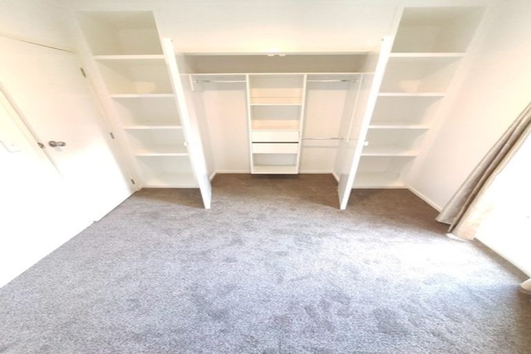 Photo of property in 12 Colwill Road, Massey, Auckland, 0614