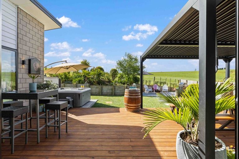 Photo of property in 44 Pinehurst Crescent, Morrinsville, 3300