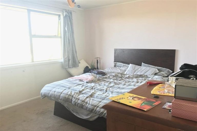 Photo of property in 27 Parker Avenue, New Lynn, Auckland, 0600