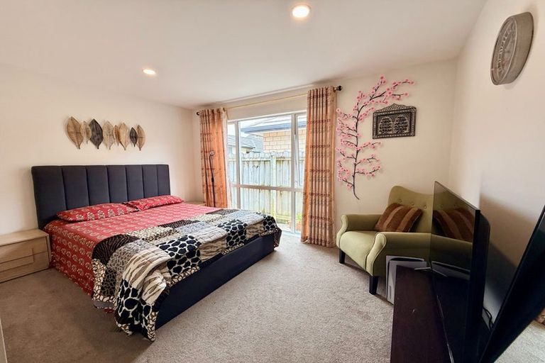 Photo of property in 9 Takahe Avenue, Takanini, 2112