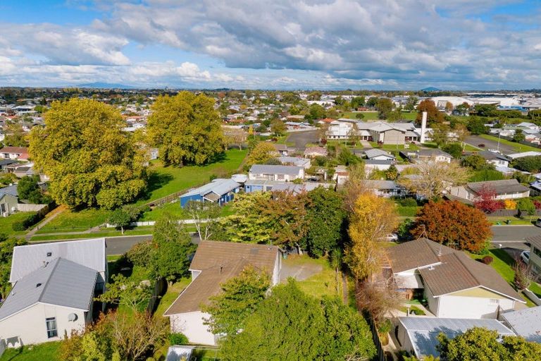 Photo of property in 44 Morrow Avenue, St Andrews, Hamilton, 3200