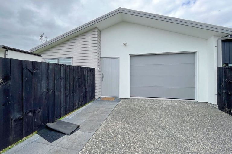 Photo of property in 23 Regiment Road, Papakura, 2110