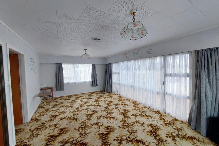 Photo of property in 7 Tawake Place, Waitara, 4320