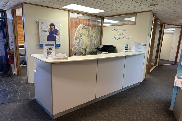 Photo of property in 337 Devon Street West, New Plymouth, 4310