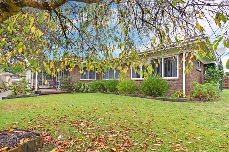 Photo of property in 2 Tuakura Way, The Gardens, Auckland, 2105