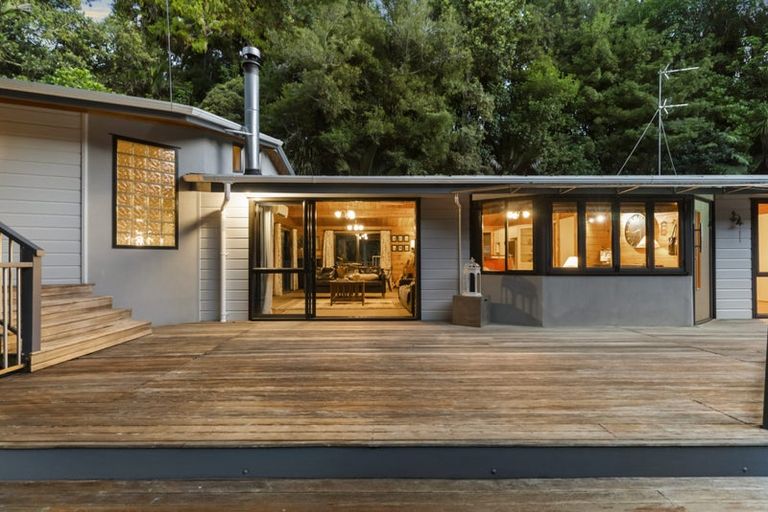 Photo of property in 412 Ponga Road, Opaheke, Papakura, 2584