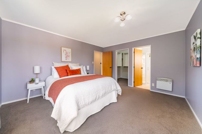 Photo of property in 14 Cullen Place, Tawa, Wellington, 5028