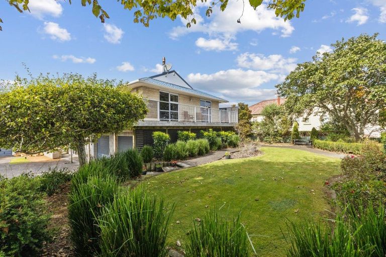Photo of property in 26 Ngakoti Street, Urenui, 4375