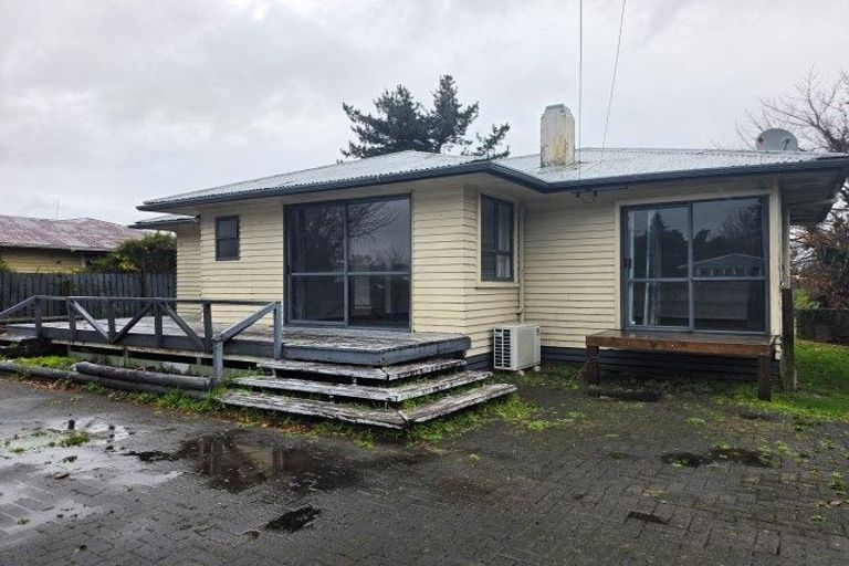 Photo of property in 40 Fairview Road, Western Heights, Rotorua, 3015