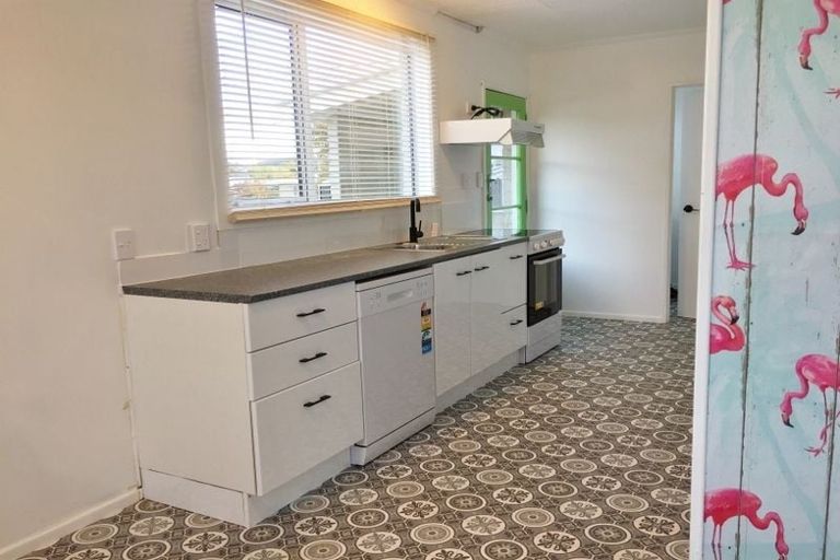 Photo of property in 83 Russell Street, Alexandra, 9320