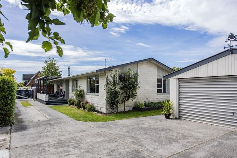 Photo of property in 10 Douglas Street, Rangiora, 7400