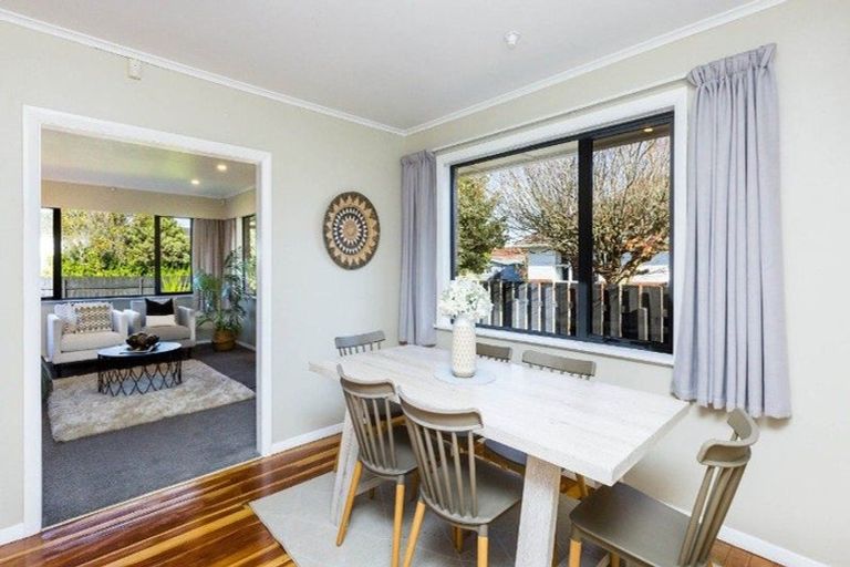 Photo of property in 63 Kashmir Avenue, Clouston Park, Upper Hutt, 5018