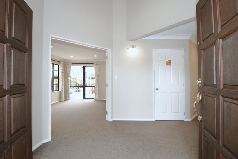 Photo of property in 33 Annalong Road, Dannemora, Auckland, 2016