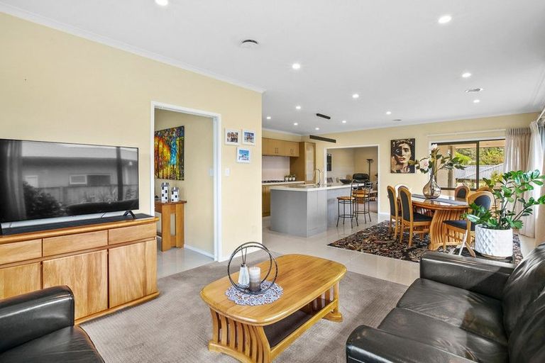 Photo of property in 34 Redwood Crescent, Hurdon, New Plymouth, 4310