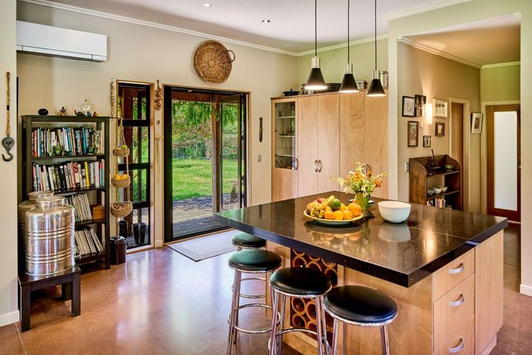 Photo of property in 96 Arcus Road, Te Horo, Otaki, 5582