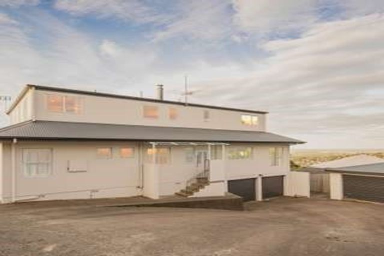 Photo of property in 7 Longhurst Terrace, Cashmere, Christchurch, 8022