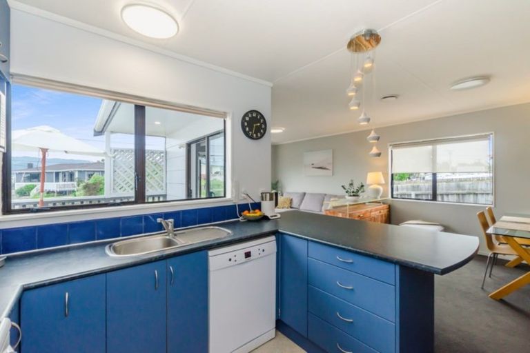 Photo of property in 23b Francis Road, Paraparaumu Beach, Paraparaumu, 5032