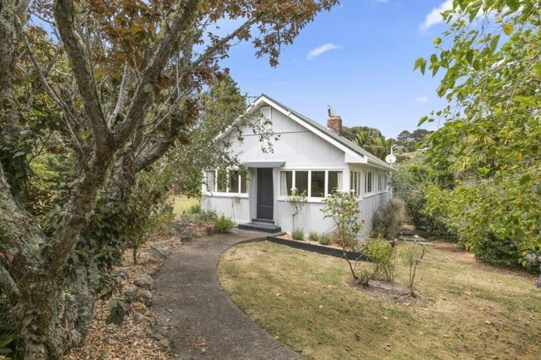 Photo of property in 2 Victoria Road North, Devonport, Auckland, 0624