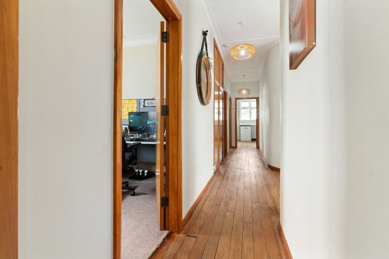 Photo of property in 204 High Street South, Carterton, 5713