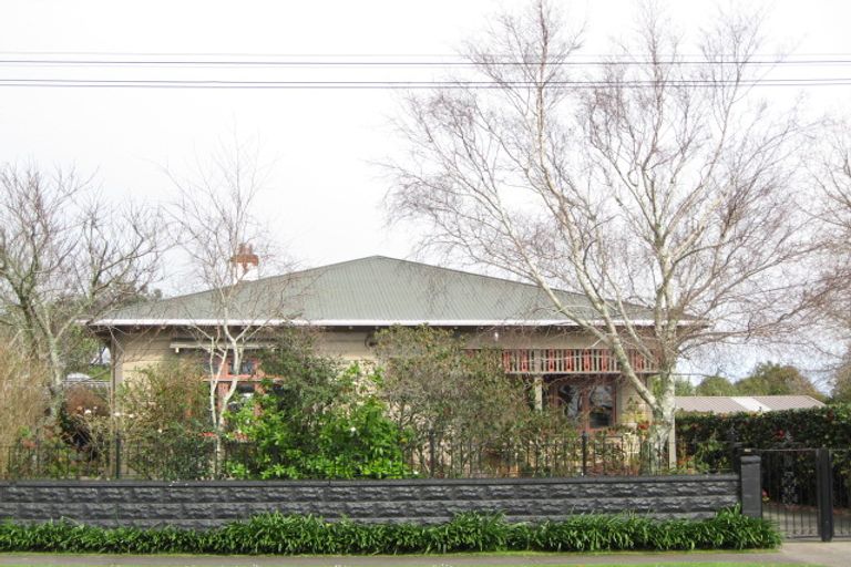 Photo of property in 8 Pukenui Street, Strandon, New Plymouth, 4312