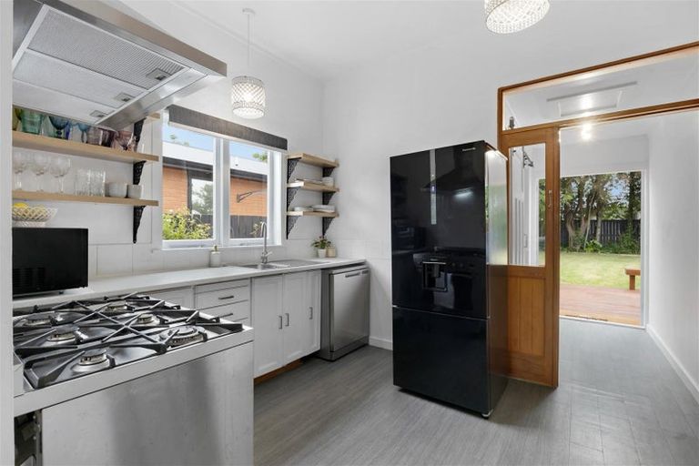 Photo of property in 1 Casey Avenue, Fairfield, Hamilton, 3214